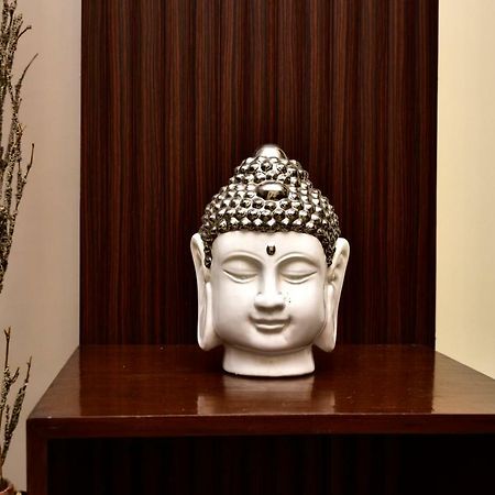 2Bhk Comfortable Furnished Serviced Apartments In Hauz Khas - Woodpecker Apartments 뉴델리 외부 사진