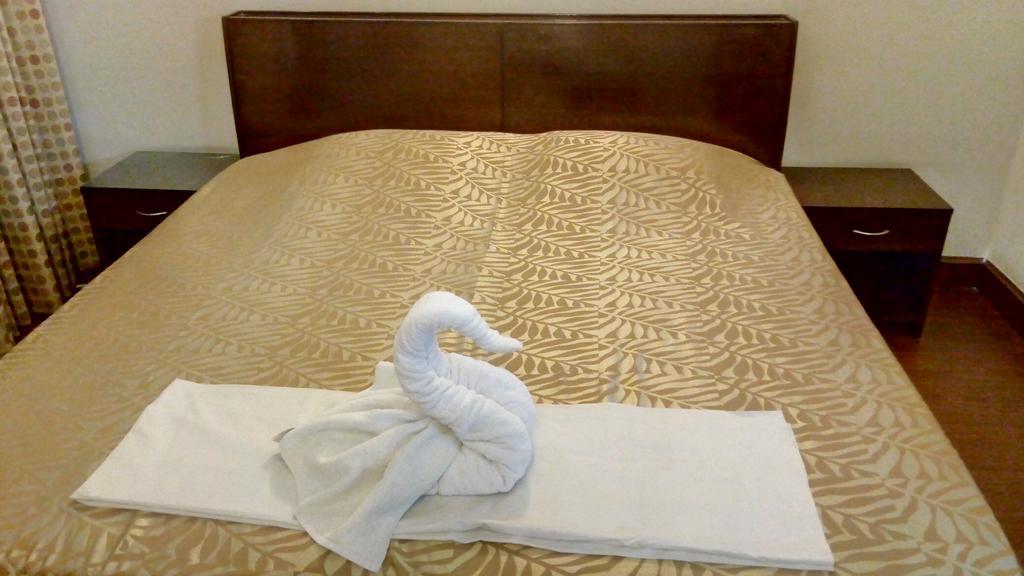 2Bhk Comfortable Furnished Serviced Apartments In Hauz Khas - Woodpecker Apartments 뉴델리 외부 사진