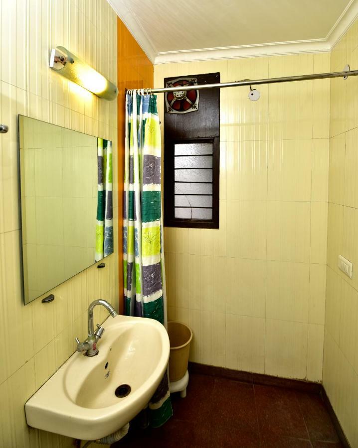 2Bhk Comfortable Furnished Serviced Apartments In Hauz Khas - Woodpecker Apartments 뉴델리 외부 사진
