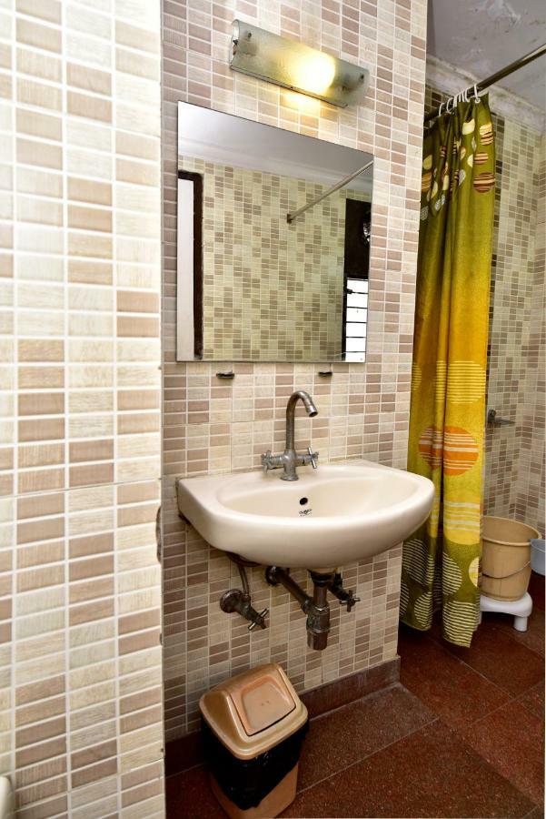 2Bhk Comfortable Furnished Serviced Apartments In Hauz Khas - Woodpecker Apartments 뉴델리 외부 사진
